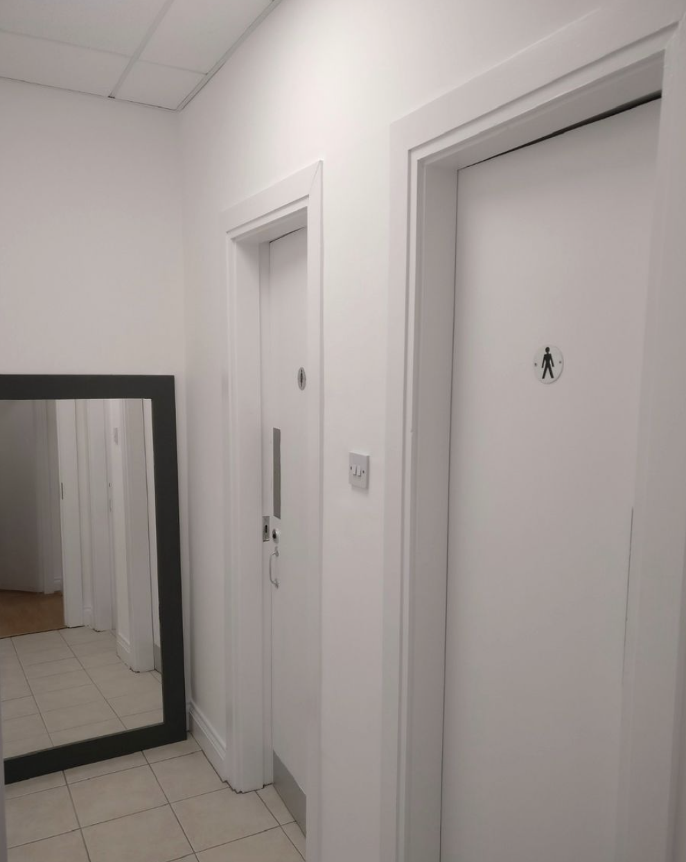 Hume Avenue - Parkwest - Ground floor front unit