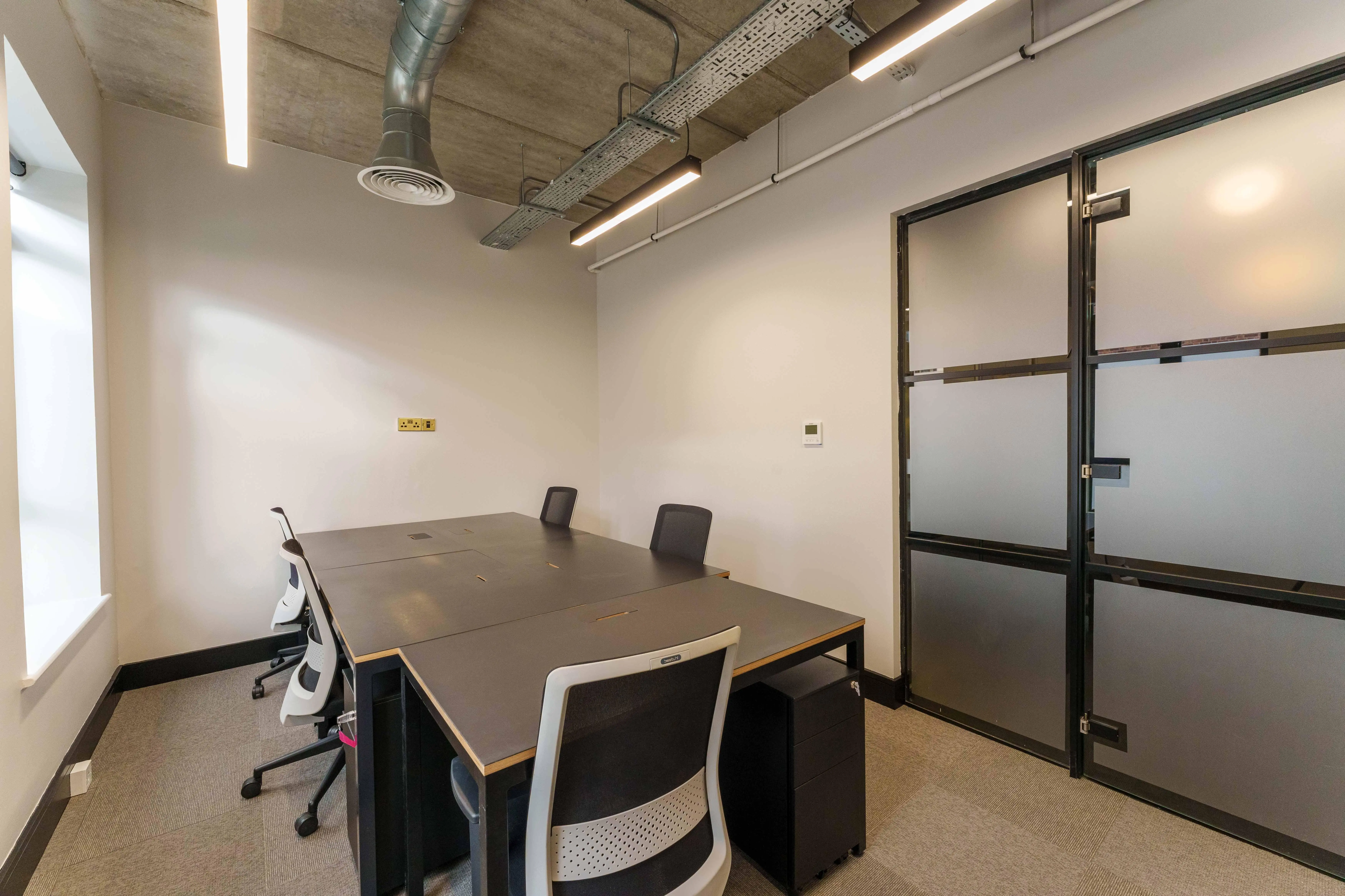 South Point - Harmony Row - Office G04