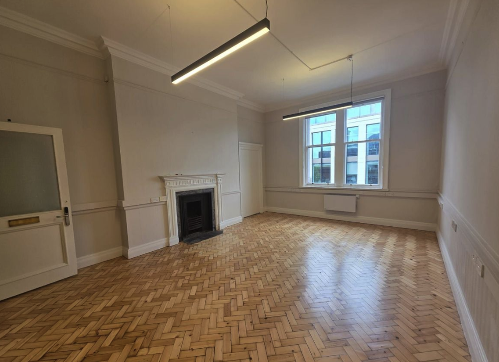32 Nassau Street - Morrison Chambers - Office 201
