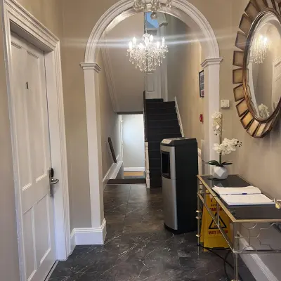 10 Pembroke Street Upper