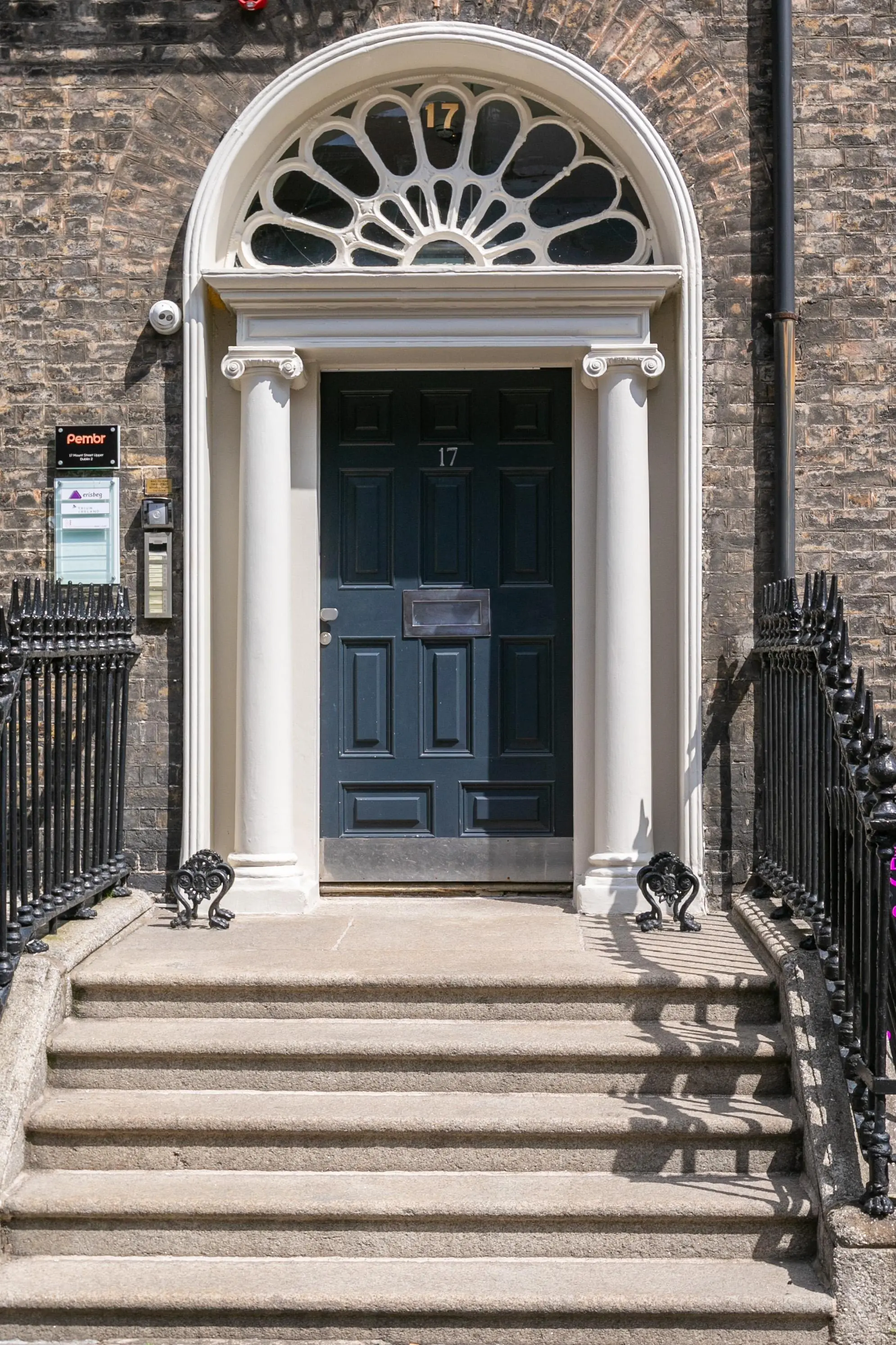 17 Mount Street Upper