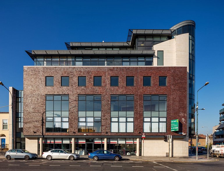 Five Lamps Place - 77-80 Amiens Street