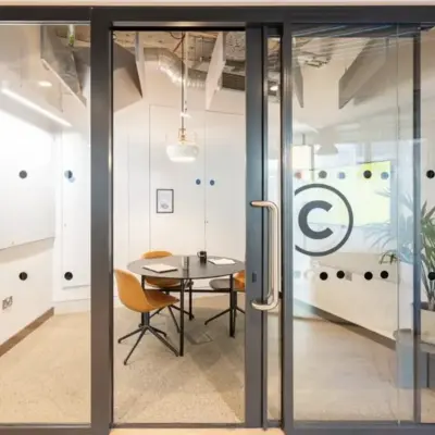 5 Harcourt Road - Office 03-101