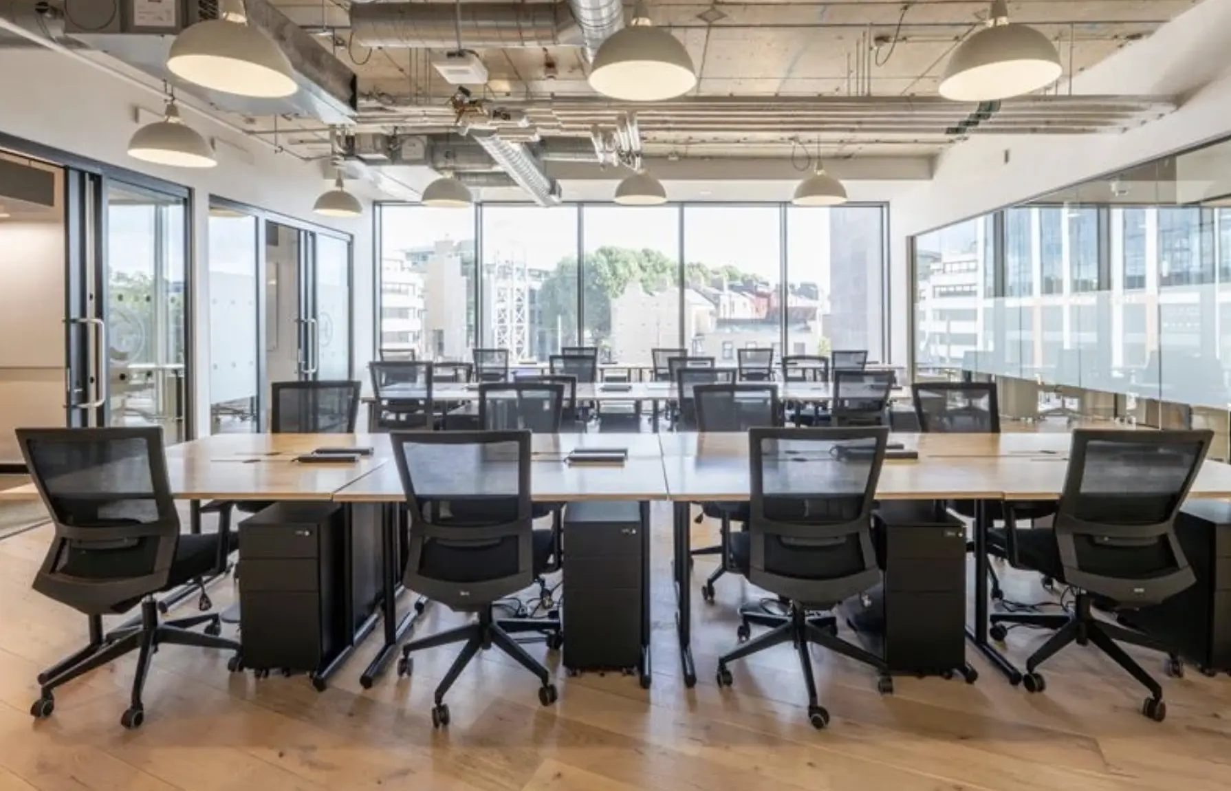 5 Harcourt Road - Office 03-101