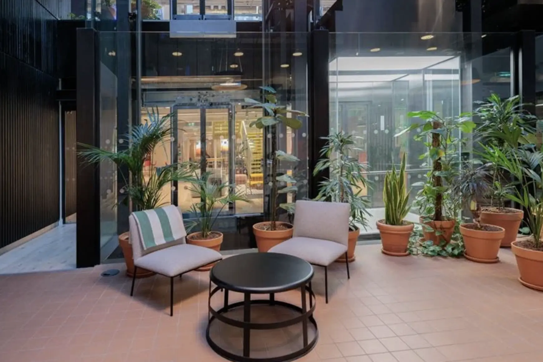 5 Harcourt Road - Office 03-101