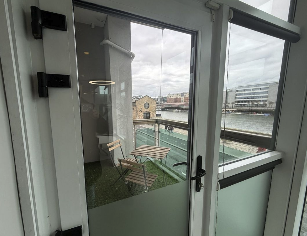 16 Sir John Rogerson's Quay